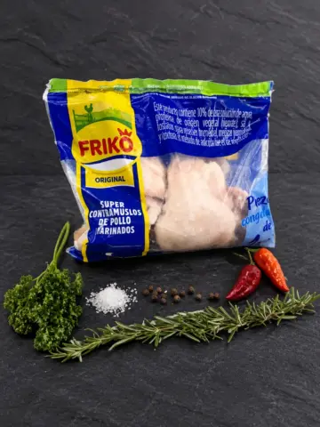 Súper contramuslos marinados de pollo Friko (paquete 8 unidades) - Carnes La Favorita